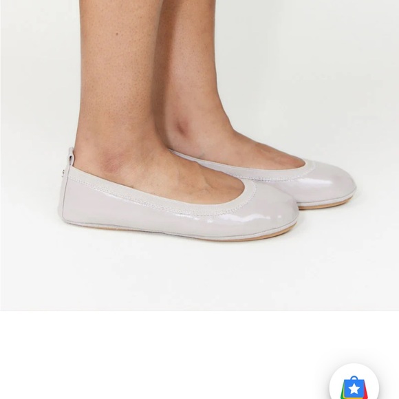 Yosi Samara Foldable Ballet Flat in Simply Taupe Patent Leather - Picture 4 of 13